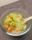 Canh bầu nấu với tôm nõn