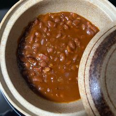A picture of Smokey Maple-Bacon Baked Beans.