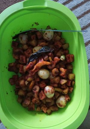 Foto resep Sambel goreng kentang udang telur puyuh merah merona