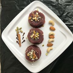 A picture of Halva Pudding.