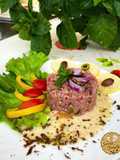 Tartare di chianina alle olive con salsa al gorgonzola e tartufo