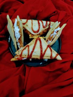 ઢોકળા સેન્ડવીચ (Dhokla Sandwich Recipe In Gujarati) રેસીપી મુખ્ય ફોટો