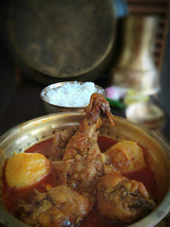 রবিবারের মুরগির ঝোল (Sunday Chicken Curry recipe in Bengali) রেসিপির প্রধান ছবি