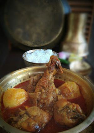 রবিবারের মুরগির ঝোল (Sunday Chicken Curry recipe in Bengali) রেসিপির প্রধান ছবি