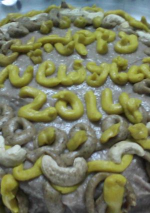A picture of Egg less choclate cake.