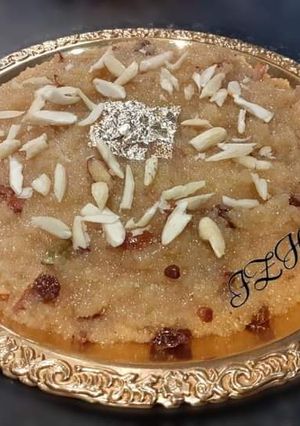 A picture of 🫕Sooji_Halwa🫕(semolina pudding).