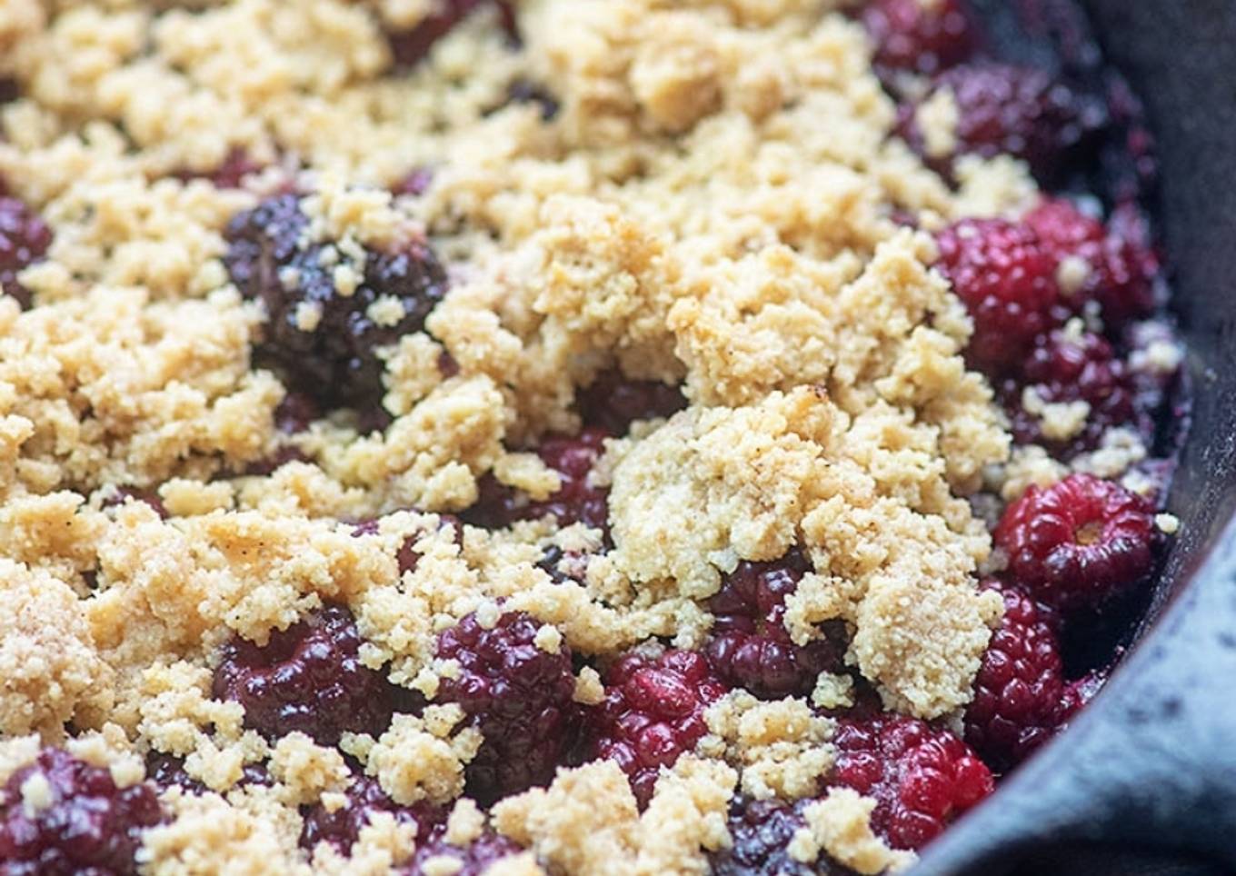 BlackBerry Cobbler from KetoBlondie: