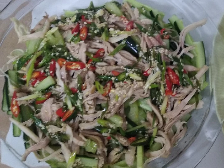 Recipe Chicken salad with mint and toasted sesame seeds the  Makes Drooling Tasty