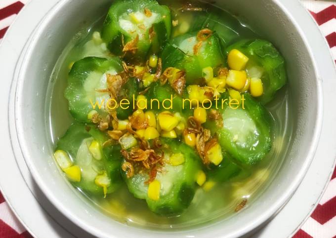 Resep Sayur Bening Gambas Jagung Manis Oleh Moms Woeland Cookpad