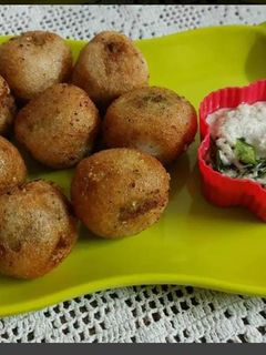 ઢોસા વડા (Dosa Vada Recipe In Gujarati) રેસીપી મુખ્ય ફોટો