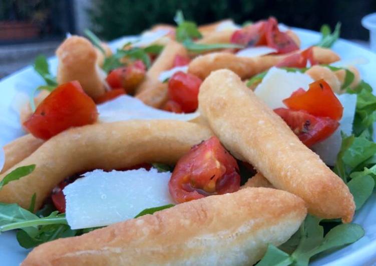 Angioletti di focaccia con Rucola e pachino