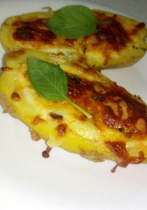 Una foto de Patatas rellenas atún y verduras