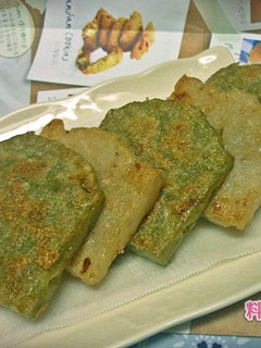 [電鍋] 台式蘿蔔糕、抹茶蘿蔔糕 的食譜成品照片