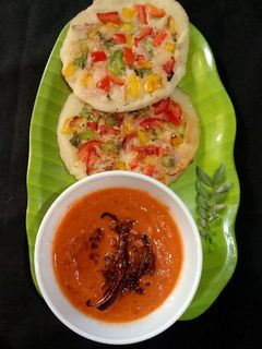 পেঁয়াজ টমেটো চাটনি(peyaj tomato chutney recipe in Bengali) রেসিপির প্রধান ছবি