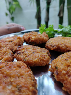 கார வடை/பட்டு பருப்பு வடை(paruppu vadai recipe in tamil) செய்முறை முக்கிய புகைப்படம்