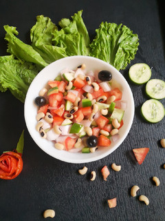 A picture of Fresh salad bowl.