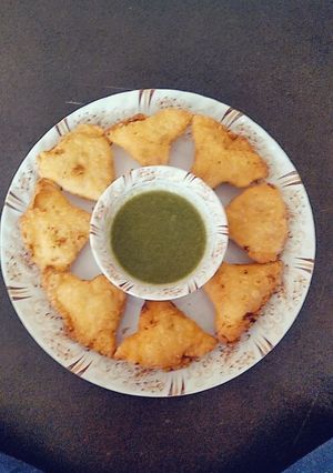 समोसा (Samosa recipe in Hindi) रेसिपी मुख्य फोटो