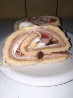 Una foto de Pionono salado