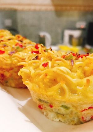 A picture of Noodles muffin.