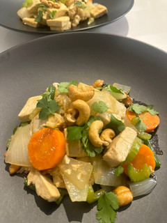 A picture of Cashew Tofu (or Chicken).
