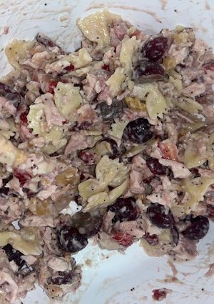 A picture of Poppyseed chicken pasta salad.
