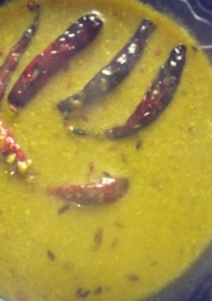 A picture of Palak kadhi.
