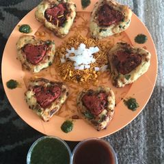 A picture of Valentine 50:50cutlets.