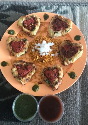 A picture of Valentine 50:50cutlets.