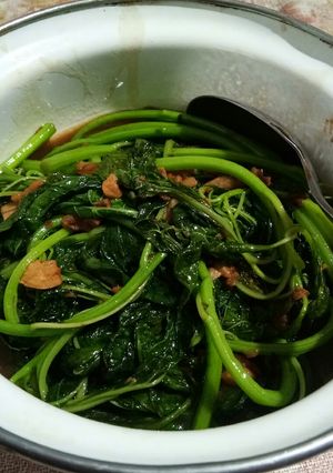Foto resep Tumis bayam bawang putih