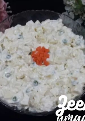 A picture of Olivier Salad.