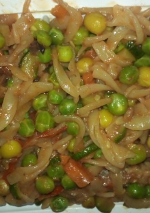 A picture of Macoroni,peas(minji) and beef.. #oct1strush.