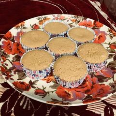 A picture of Vanilla Cupcakes.