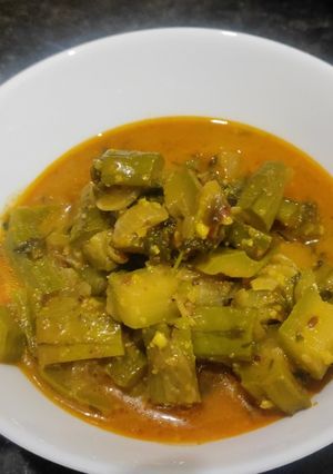 A picture of Ridge gourd (turai) bhaji.