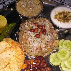 A picture of Falhari Thali.