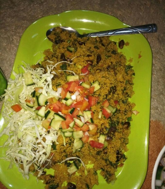A picture of Damvun cous cous.