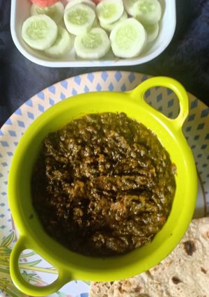पालक का साग (Palak ka saag recipe in Hindi) रेसिपी मुख्य फोटो