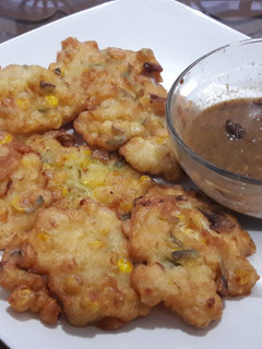 Foto resep Bakwan jagung ebi sambal kacang manis gurih#Indonesiamemasak🌽🍽