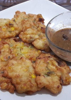 Foto resep Bakwan jagung ebi sambal kacang manis gurih#Indonesiamemasak🌽🍽