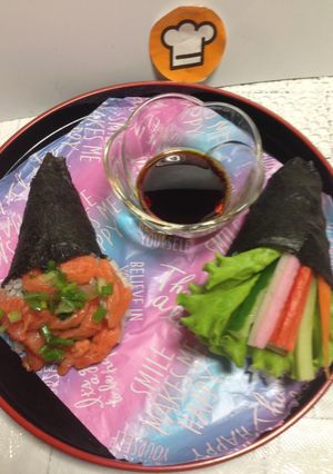 Una foto de Japanese temaki sushi!