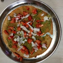 A picture of Khakhra chat.