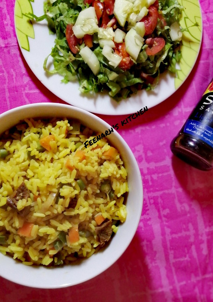A picture of Turmeric Fried rice.