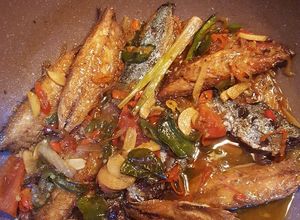 Foto resep Oseng pedas pindang layang