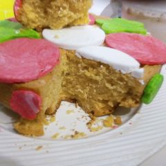 A picture of Passion cake.