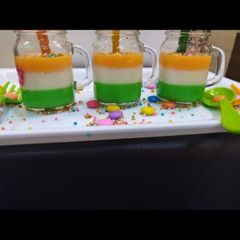 A picture of Tricolour Jelly.