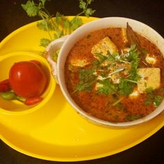 A picture of Paneer makhani.