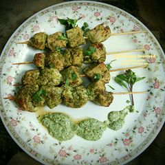 A picture of Haryali Chicken skewers.