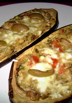 Una foto de Berenjenas rellenas de pescado 🍆&🐟