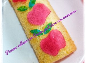 Una foto de Brazo gitano relleno de crema pastelera de manzana
