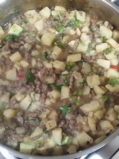 صورة لوصفة اكلة سريعة على الماشى كده 😄 بطاطس شامي طعمة ولذيذة