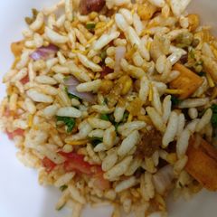 A picture of Bhel (Indian Street food).